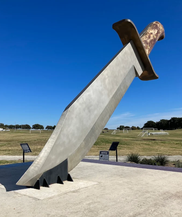 The World's Largest Bowie Knife