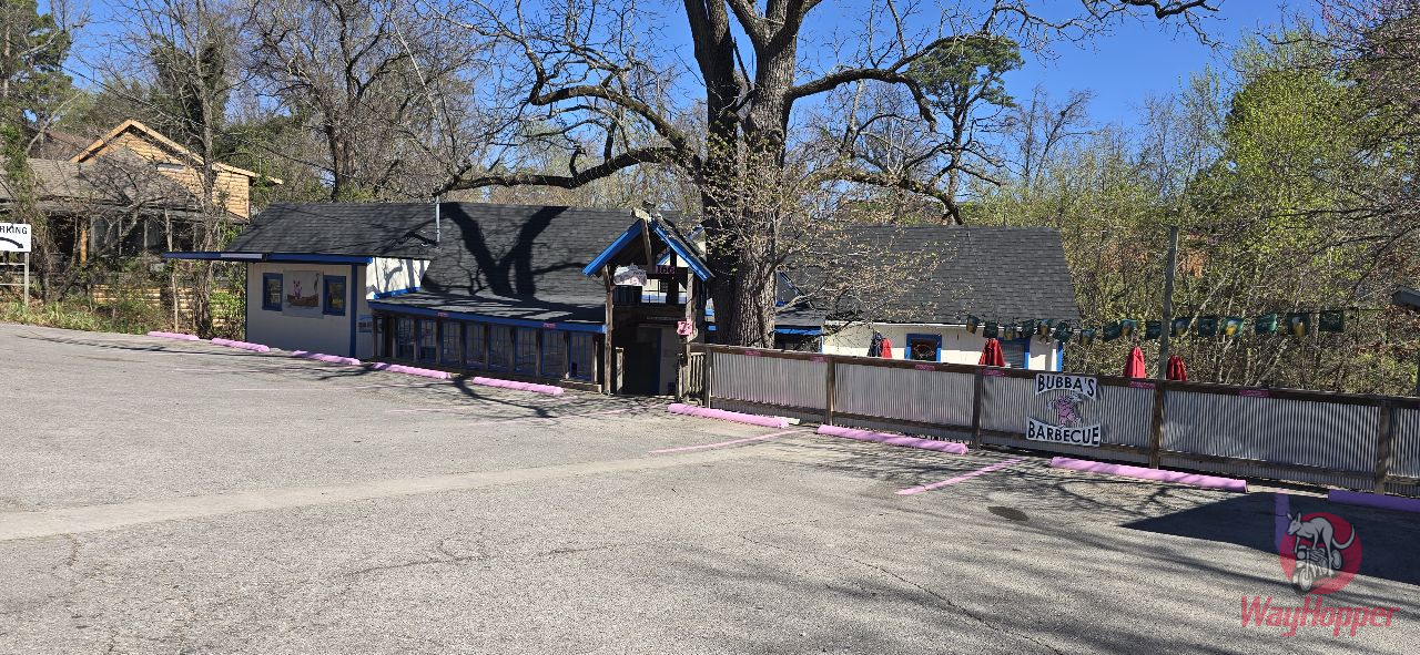 Bubba's Barbecue - Photo 2