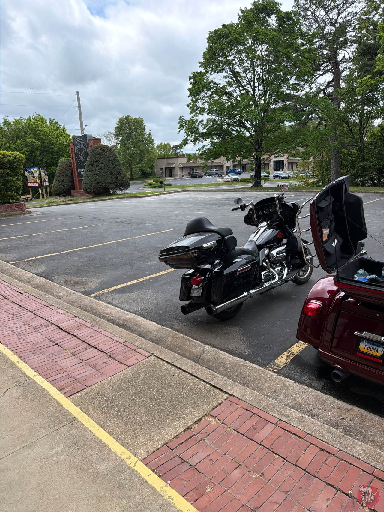 Downtown Parking (Saddle up & Amigo’s) - Photo 2