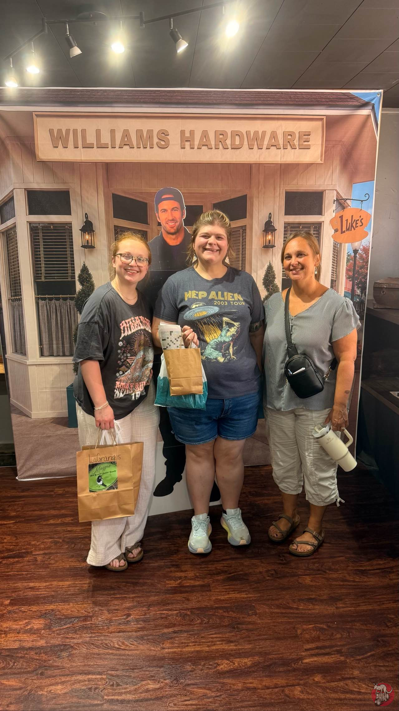 Dapper Dan's Gentlemen's Shoppe – Gilmore Girls Fans Photo Scavenger Hunt