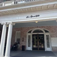 Inn at Carnall Hall